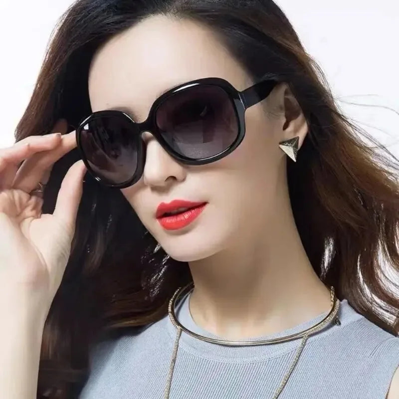 2026 Retro y2K Large-framed Gradient Sunglasses Women UV Protection Oval Sun Glasses Ins Fashion Elegant Eyewear High-end Decor